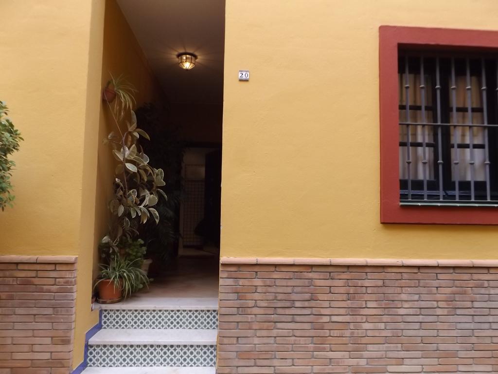 Ferienwohnung Alameda Donkey Parking Sevilla Exterior foto